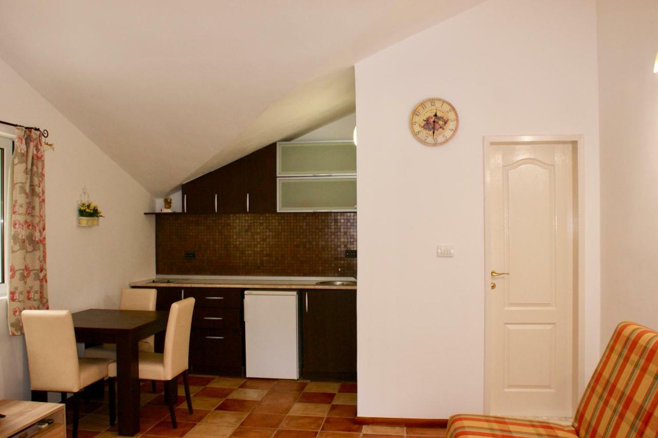 Studio Apartments Morinj 외부 사진