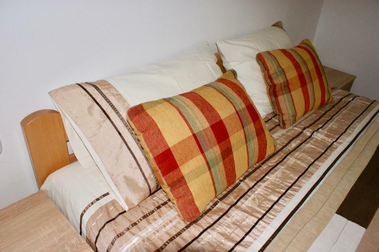 Studio Apartments Morinj 외부 사진