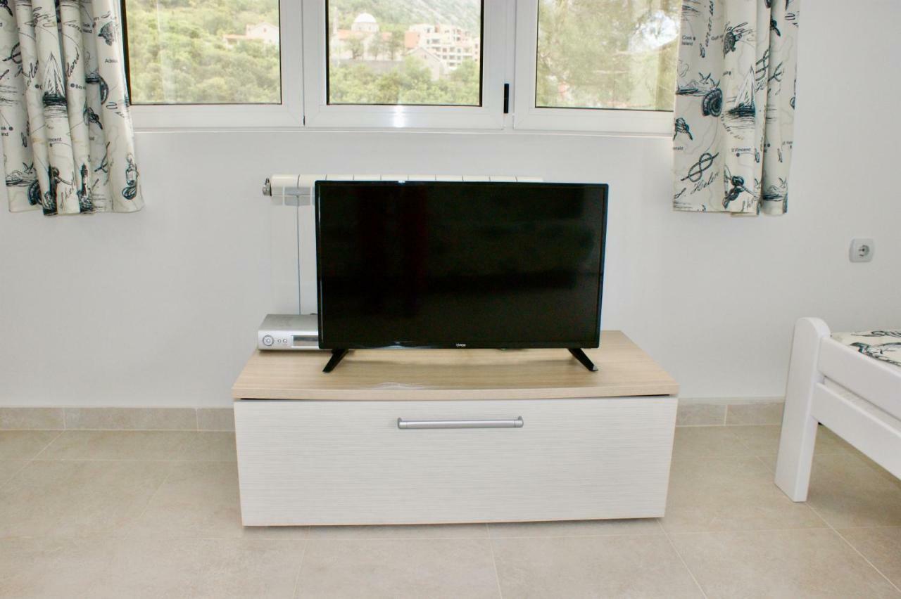 Studio Apartments Morinj 외부 사진